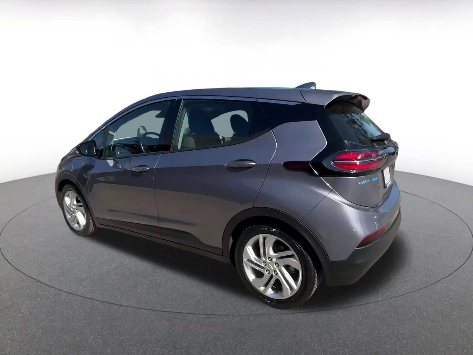 Thumbnail: 2023 Chevrolet Bolt EV - 10