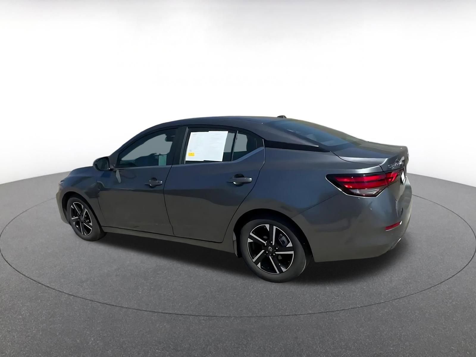 Thumbnail: 2025 Nissan Sentra - 10