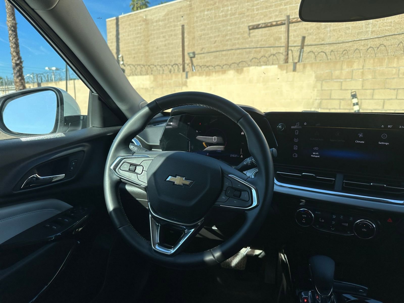 Thumbnail: 2025 Chevrolet Trax - 33