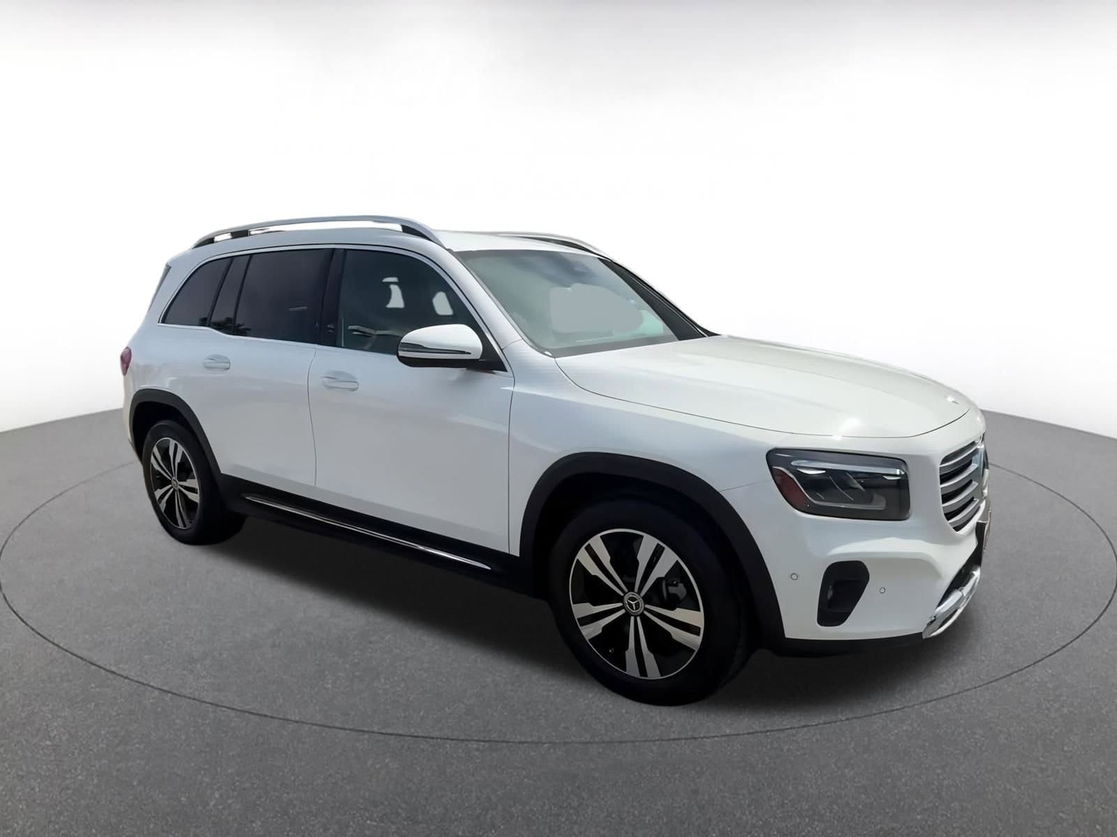 Thumbnail: 2024 Mercedes-Benz GLB - 2