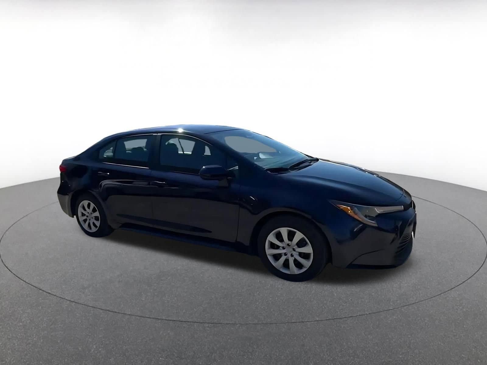 Thumbnail: 2025 Toyota Corolla - 2