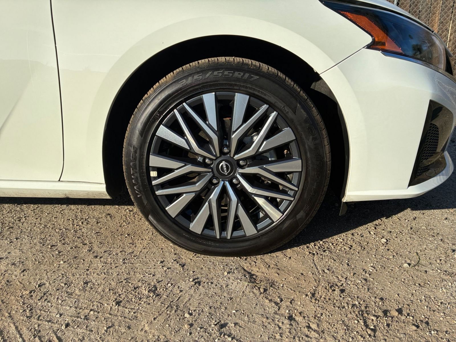 Thumbnail: 2025 Nissan Altima - 32