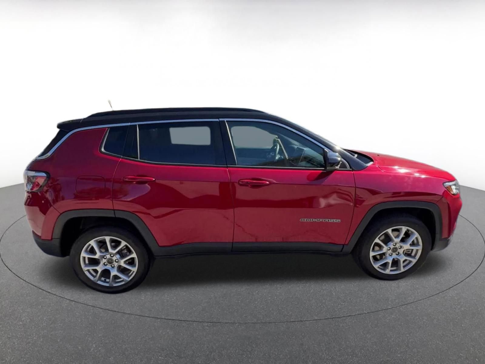 Thumbnail: 2025 Jeep Compass - 16