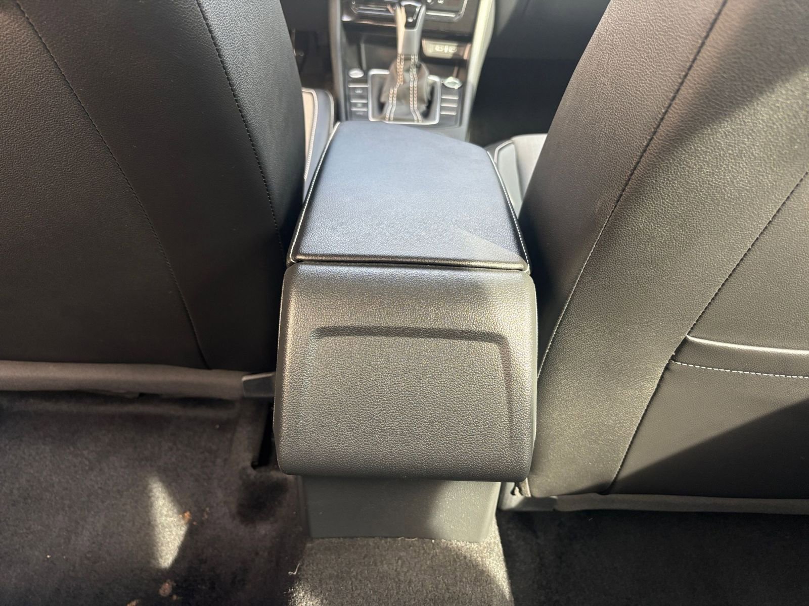 Thumbnail: 2025 Volkswagen Jetta - 24