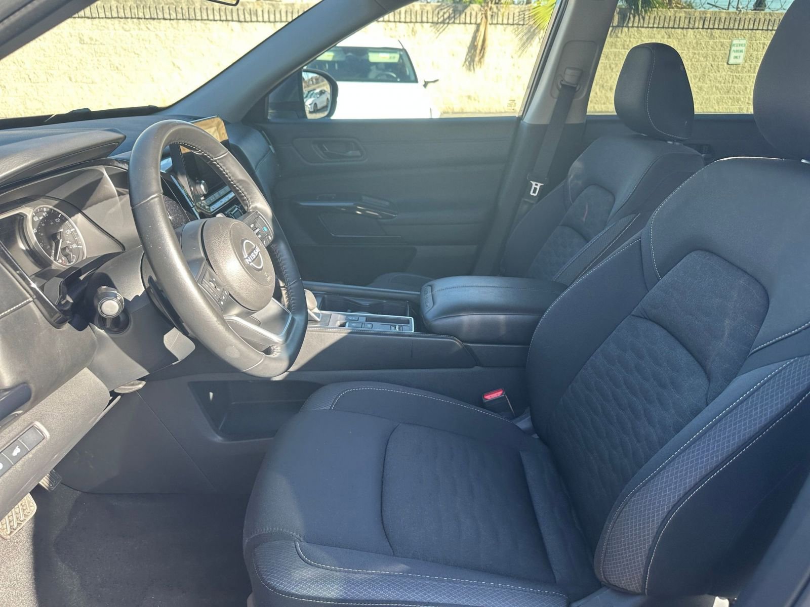 Thumbnail: 2025 Nissan Pathfinder - 29