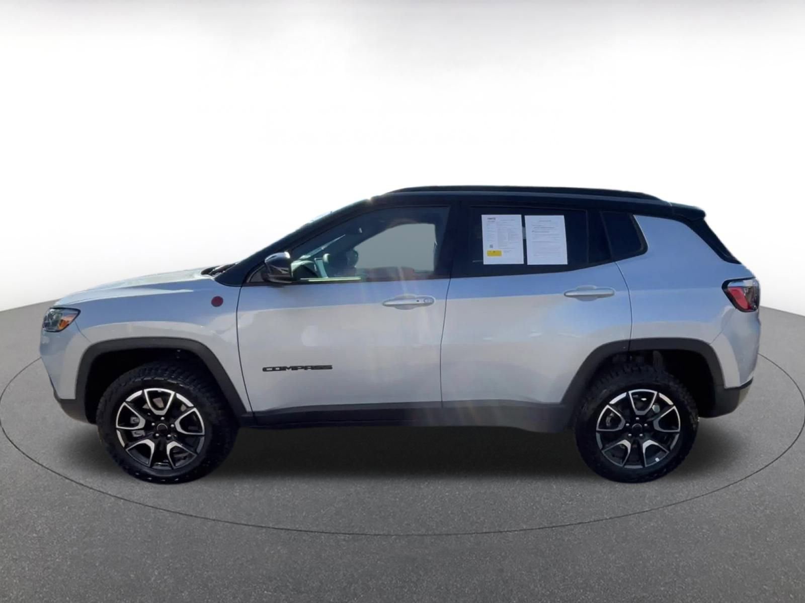 Thumbnail: 2025 Jeep Compass - 9
