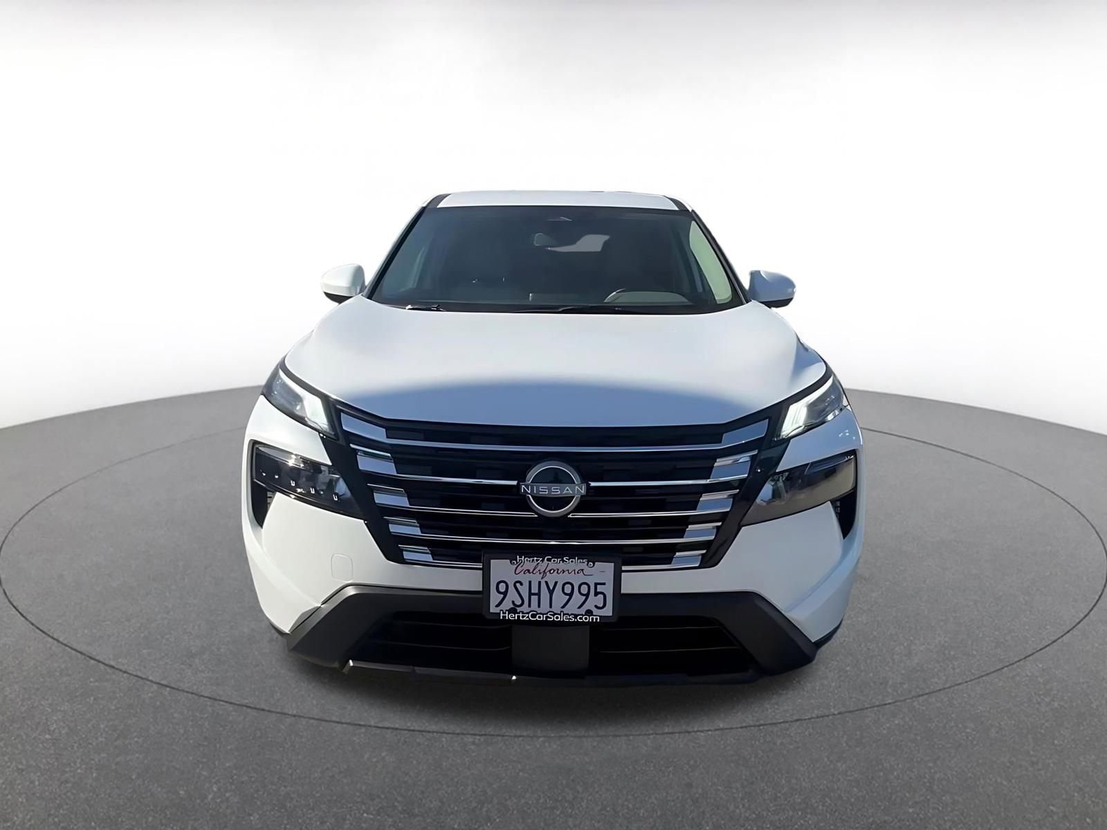 Thumbnail: 2025 Nissan Rogue - 4