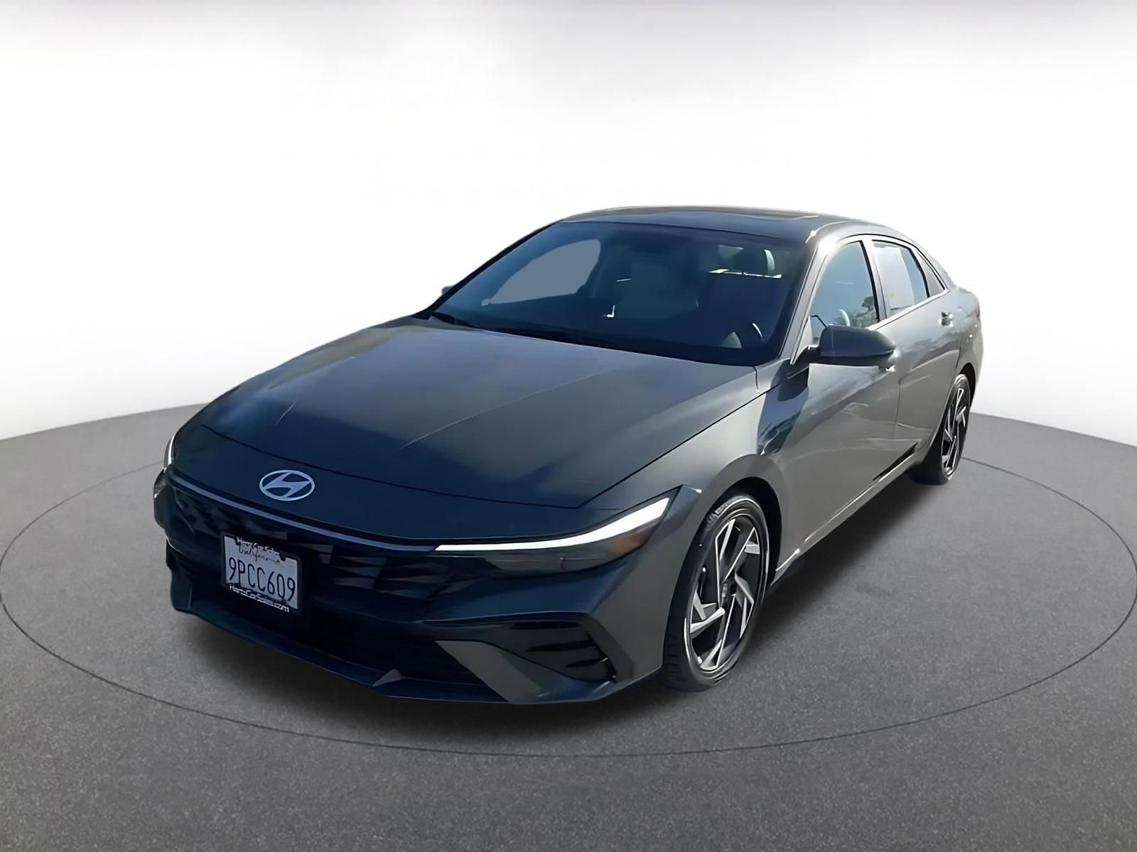 Thumbnail: 2025 Hyundai Elantra - 4