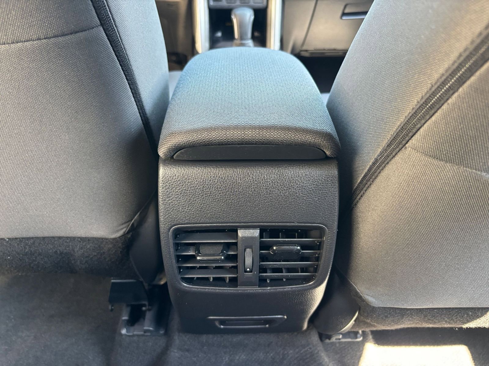 Thumbnail: 2025 Toyota Corolla Cross - 24