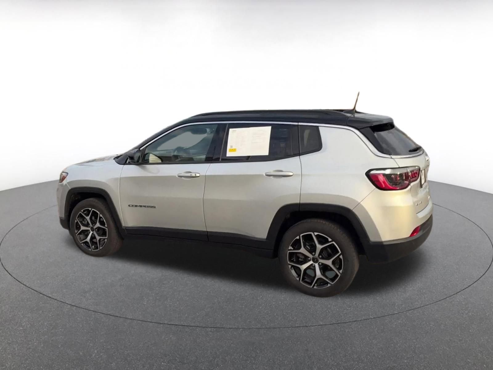 Thumbnail: 2025 Jeep Compass - 10