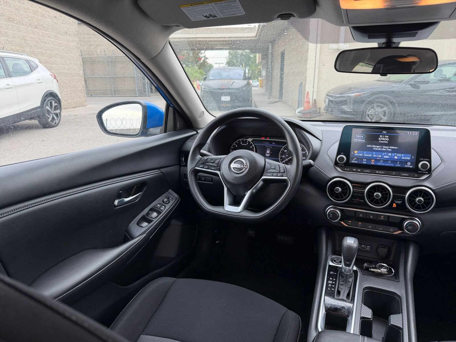 Thumbnail: 2025 Nissan Sentra - 32