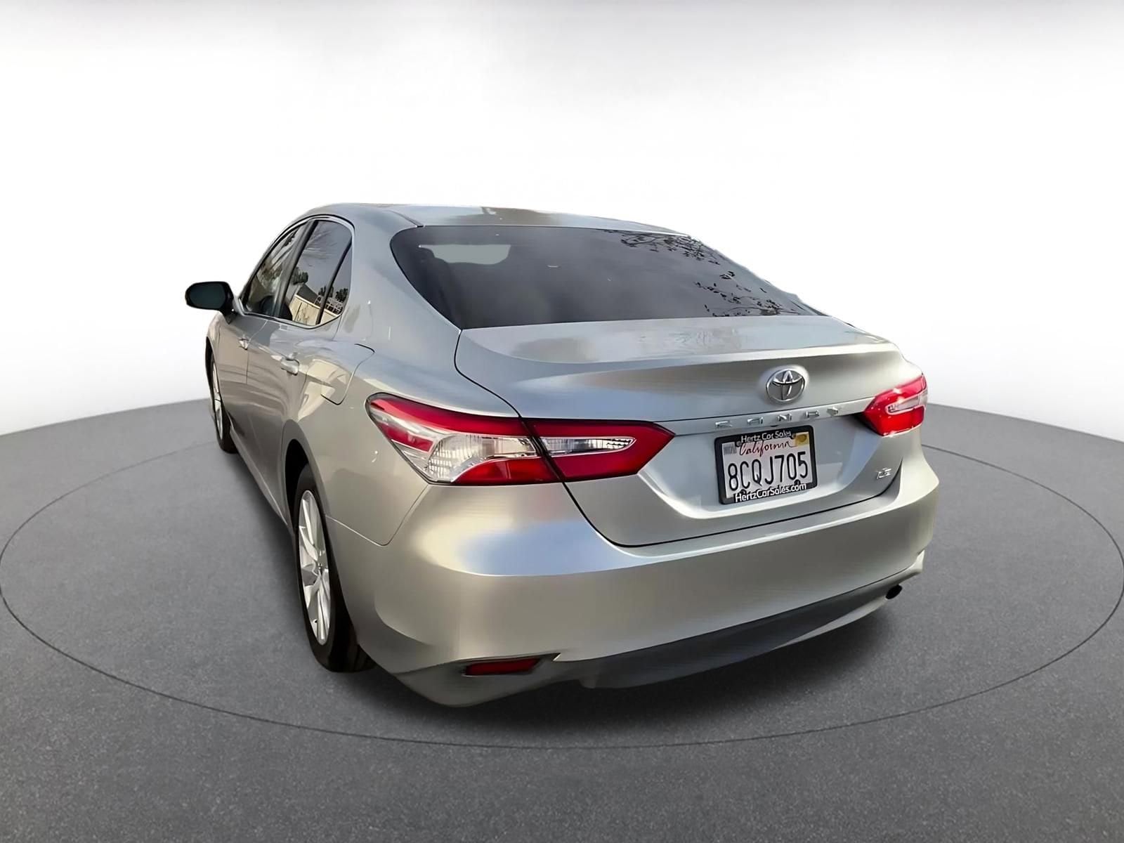 Thumbnail: 2018 Toyota Camry - 11