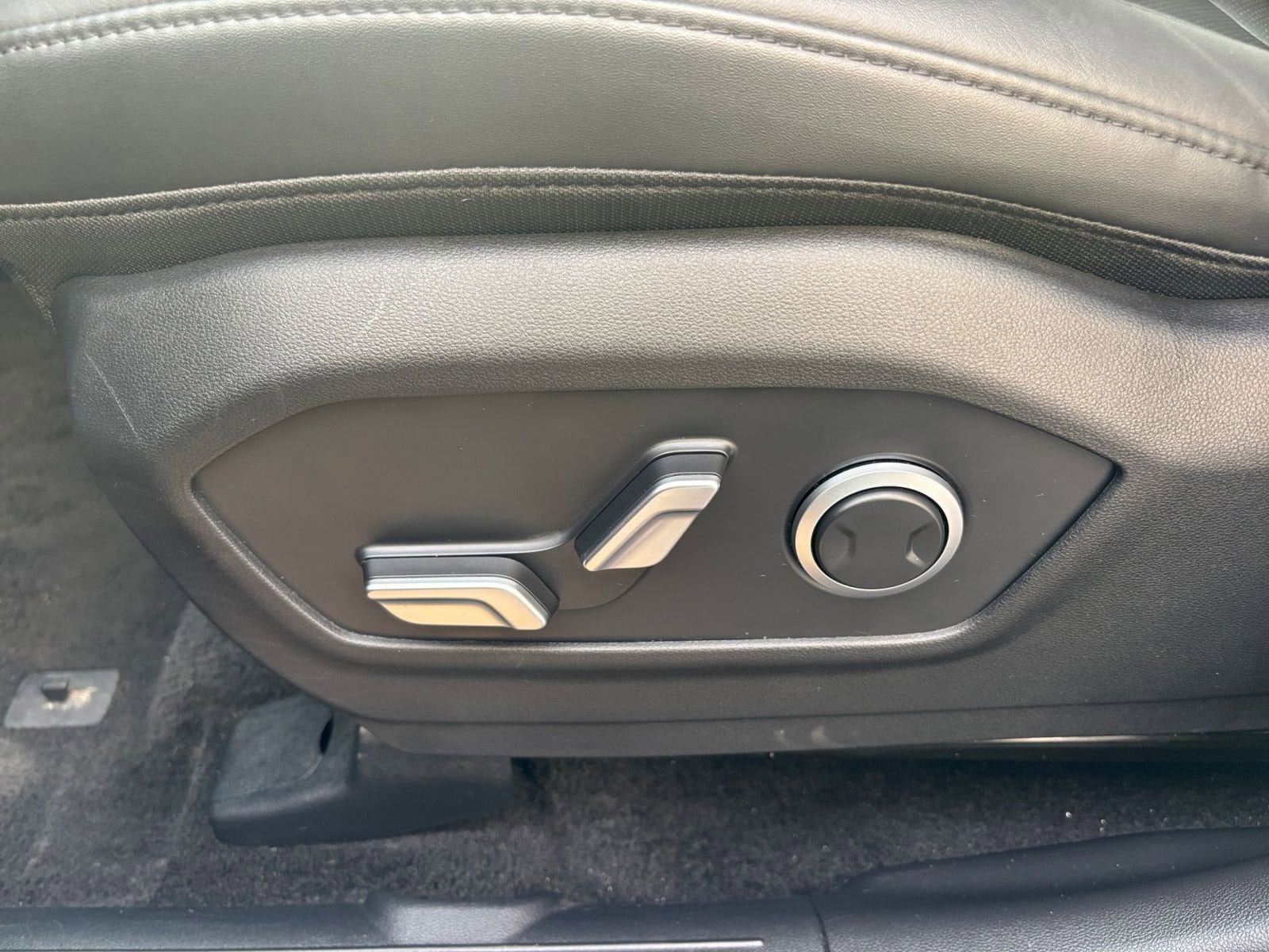 Thumbnail: 2025 Hyundai Santa Fe - 24