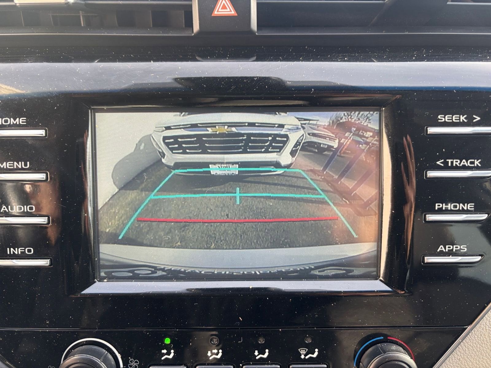 Thumbnail: 2018 Toyota Camry - 17