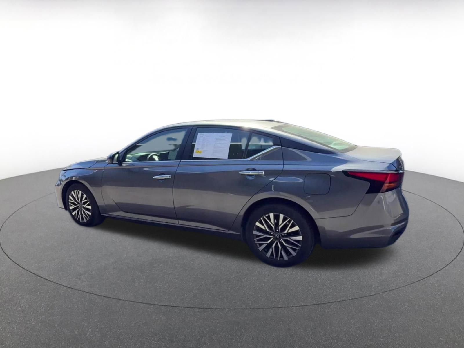 Thumbnail: 2025 Nissan Altima - 10