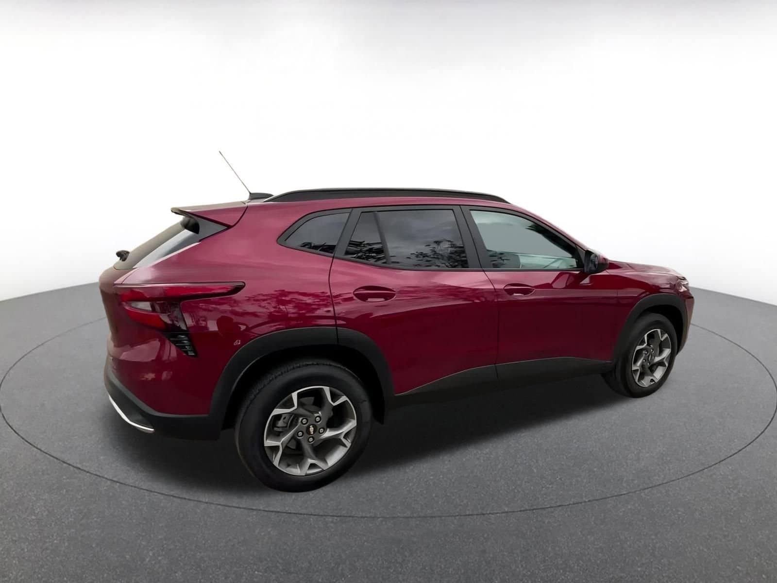 Thumbnail: 2025 Chevrolet Trax - 14