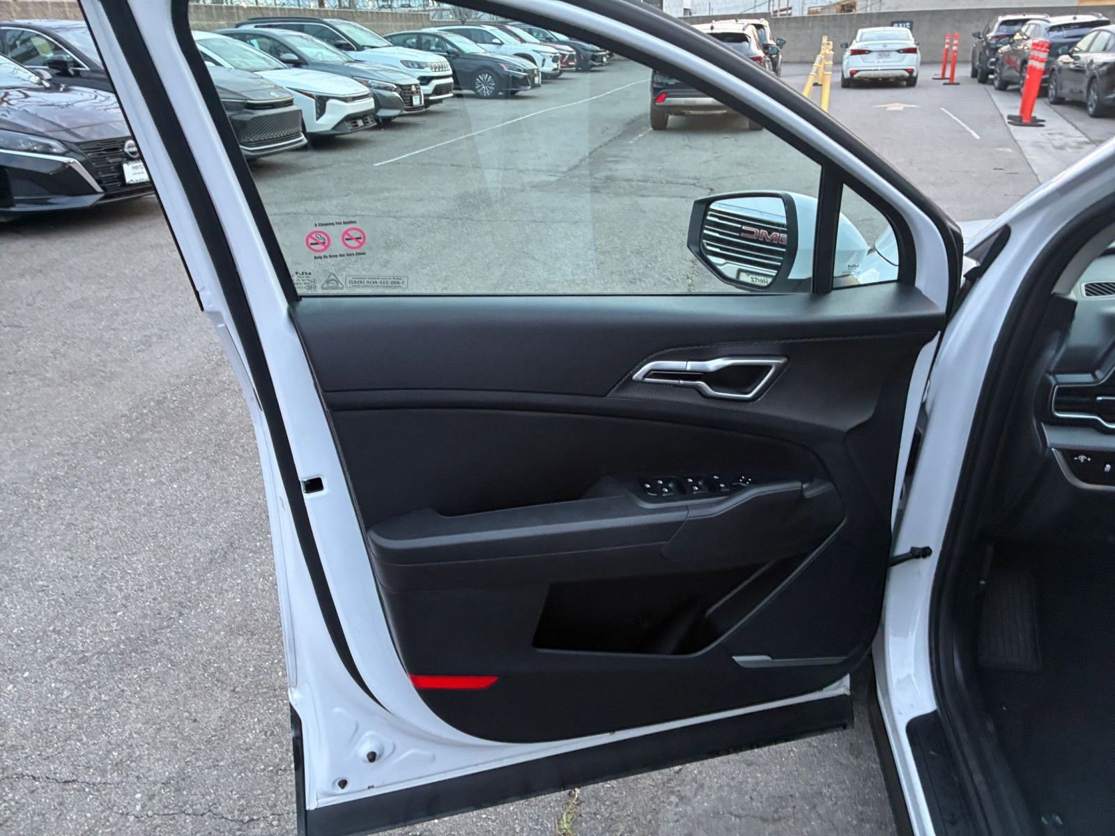 Thumbnail: 2025 Kia Sportage - 18