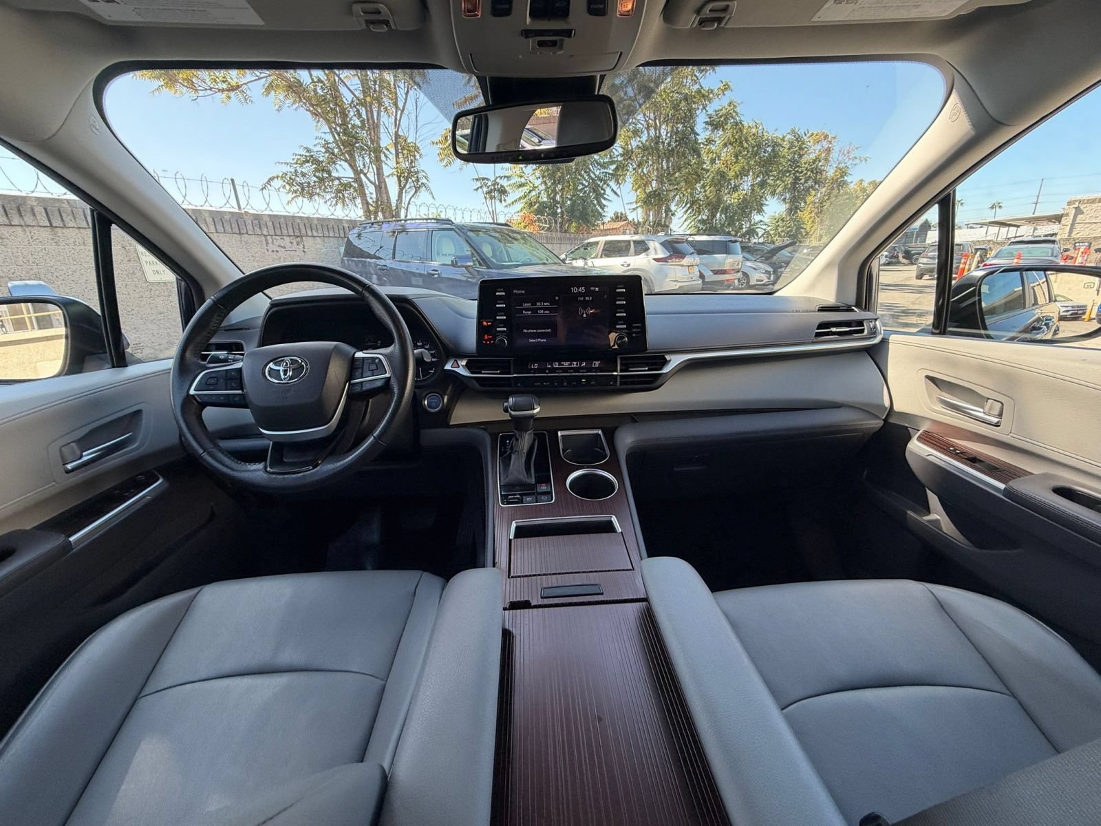 Thumbnail: 2024 Toyota Sienna - 16