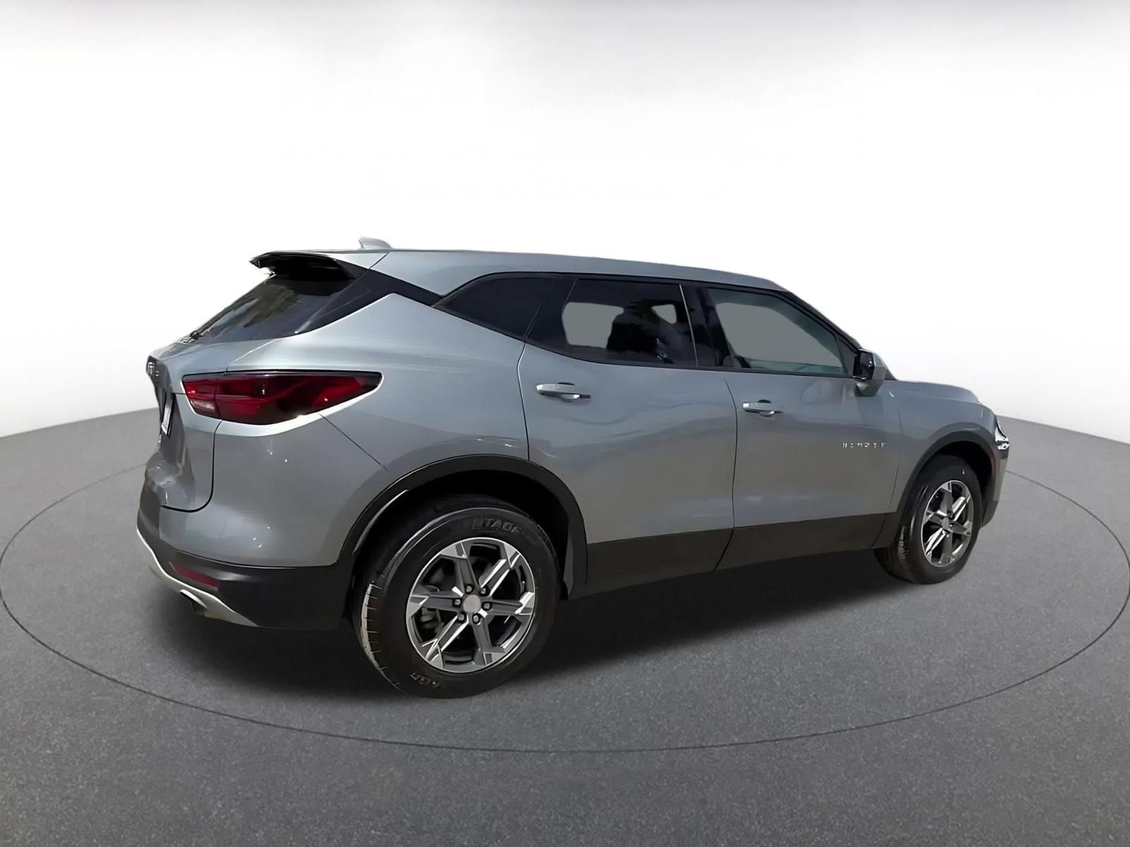 Thumbnail: 2025 Chevrolet Blazer - 12