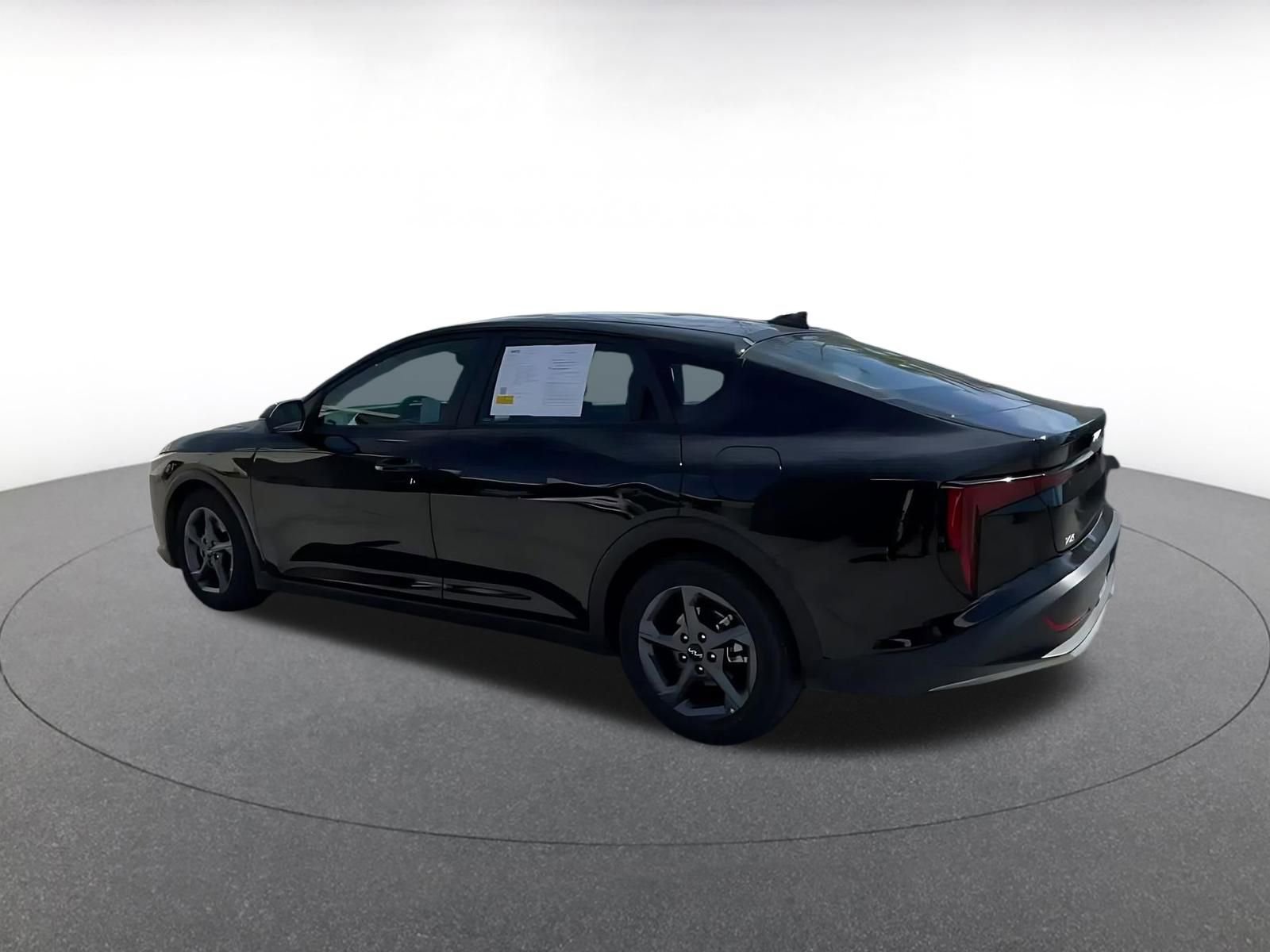 Thumbnail: 2025 Kia K4 - 10