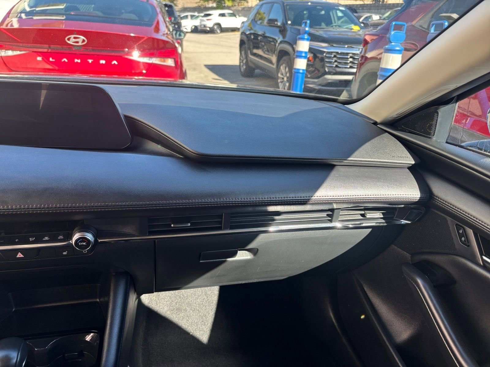 Thumbnail: 2025 Mazda Mazda3 - 35