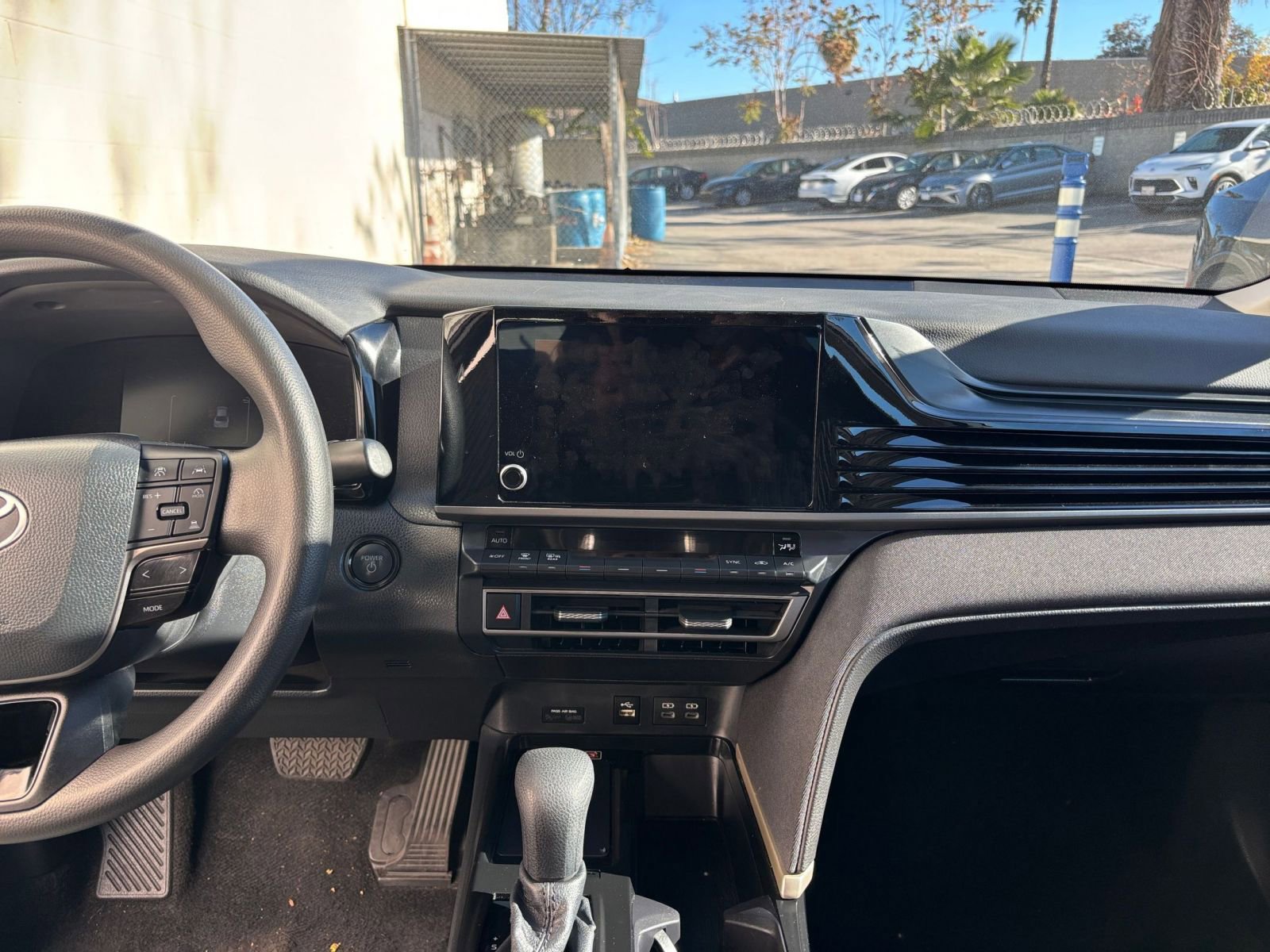 Thumbnail: 2025 Toyota Camry - 18