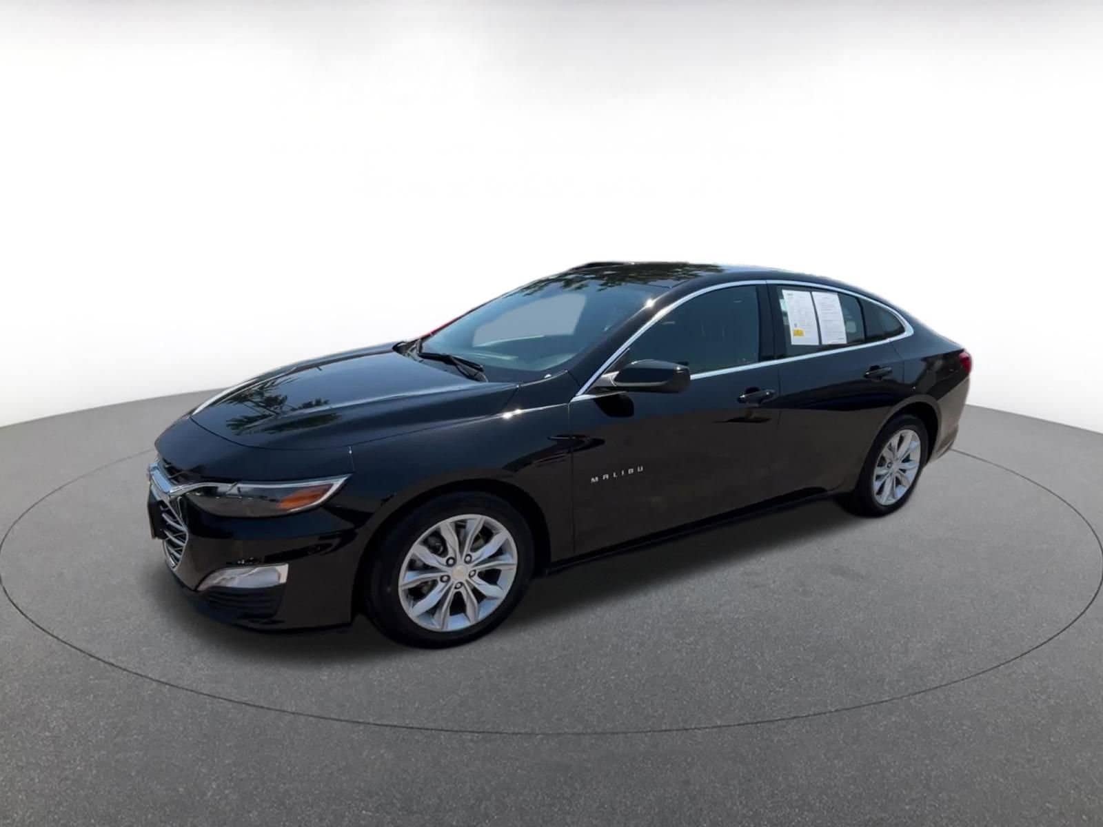 Thumbnail: 2023 Chevrolet Malibu - 8