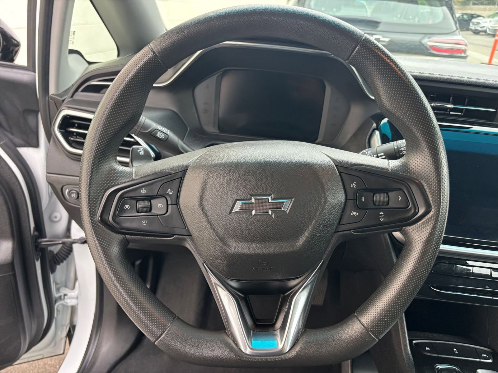 Thumbnail: 2023 Chevrolet Bolt EV - 32