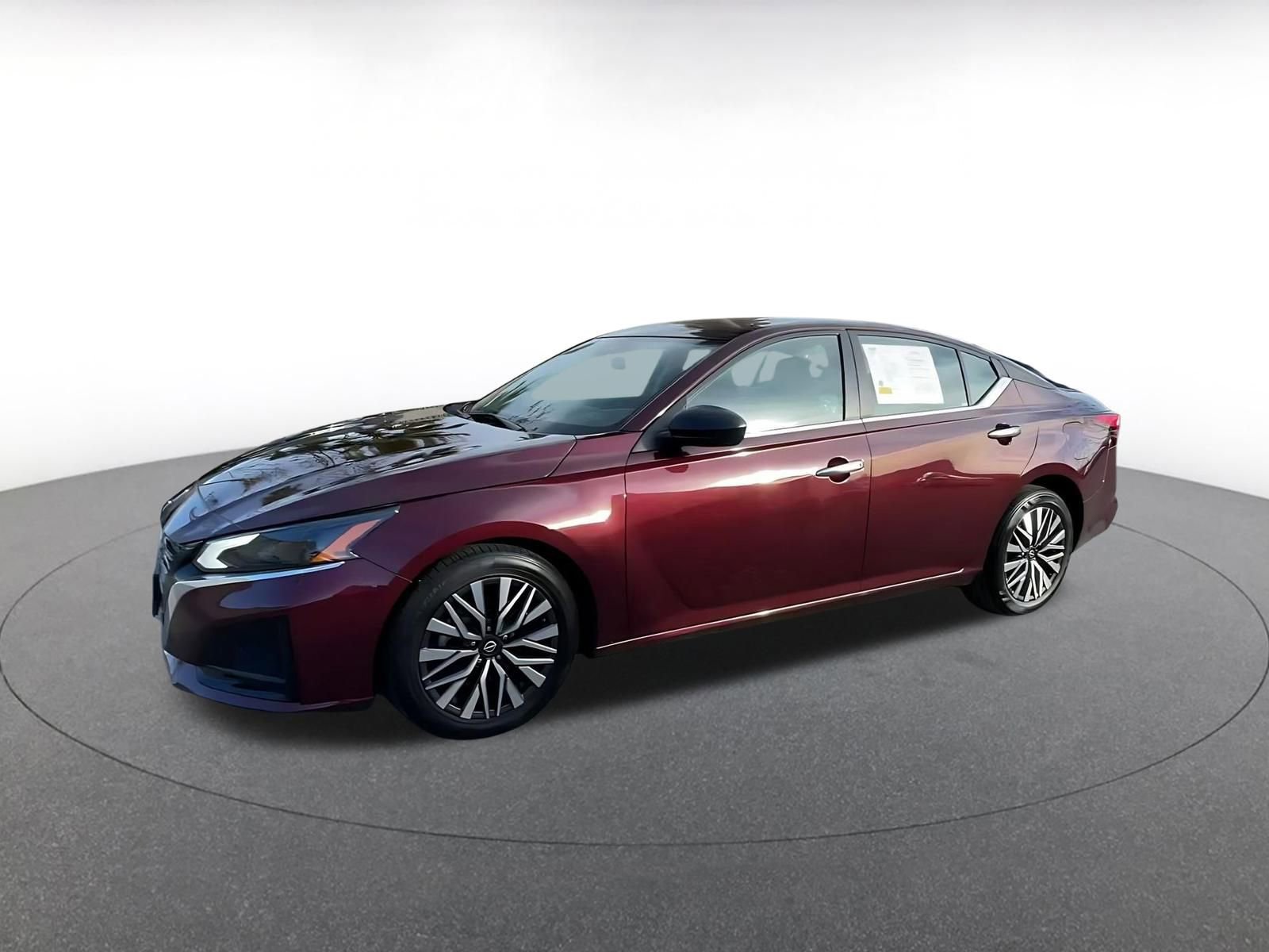 Thumbnail: 2025 Nissan Altima - 8