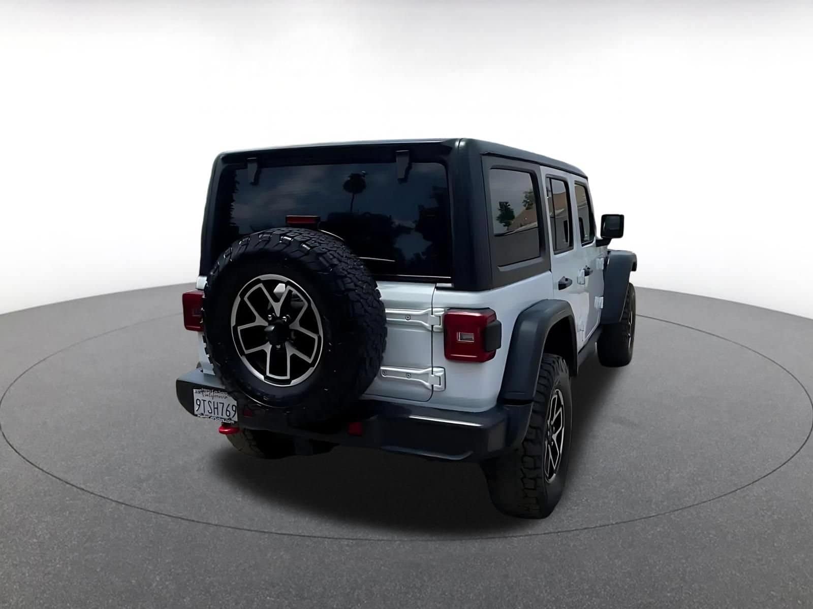 Thumbnail: 2025 Jeep Wrangler - 13