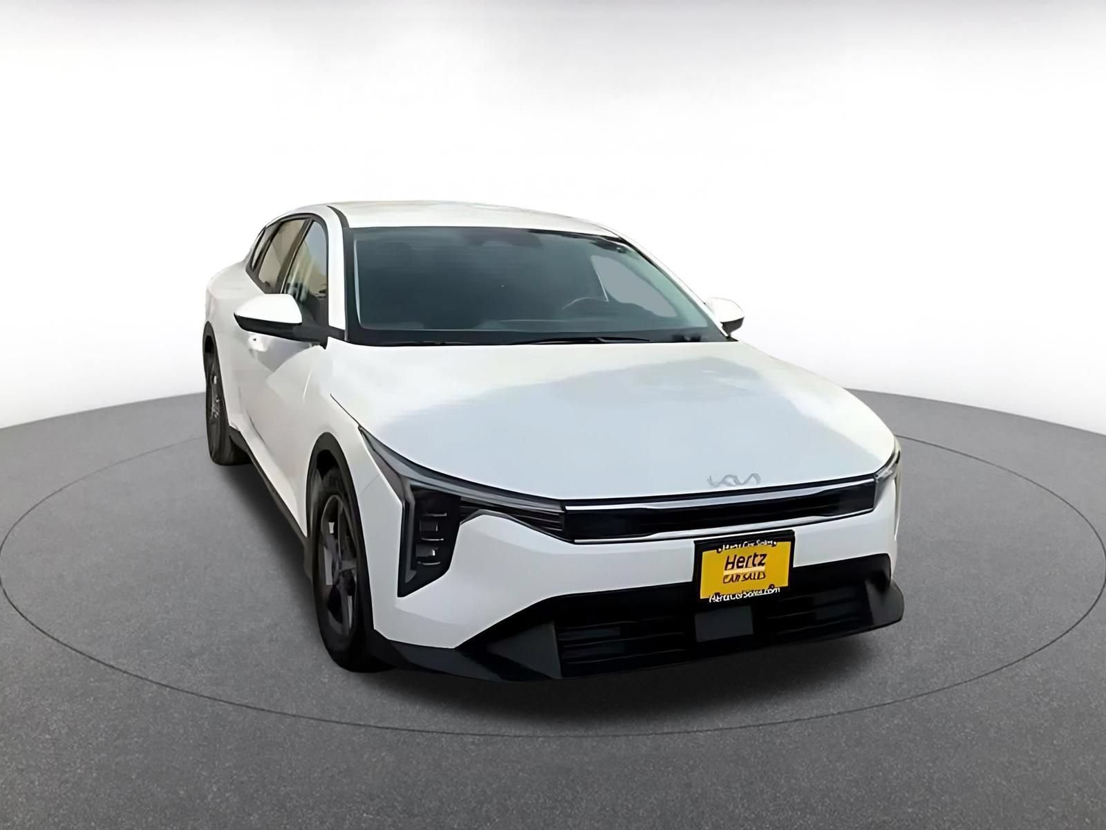 Thumbnail: 2025 Kia K4 - 3