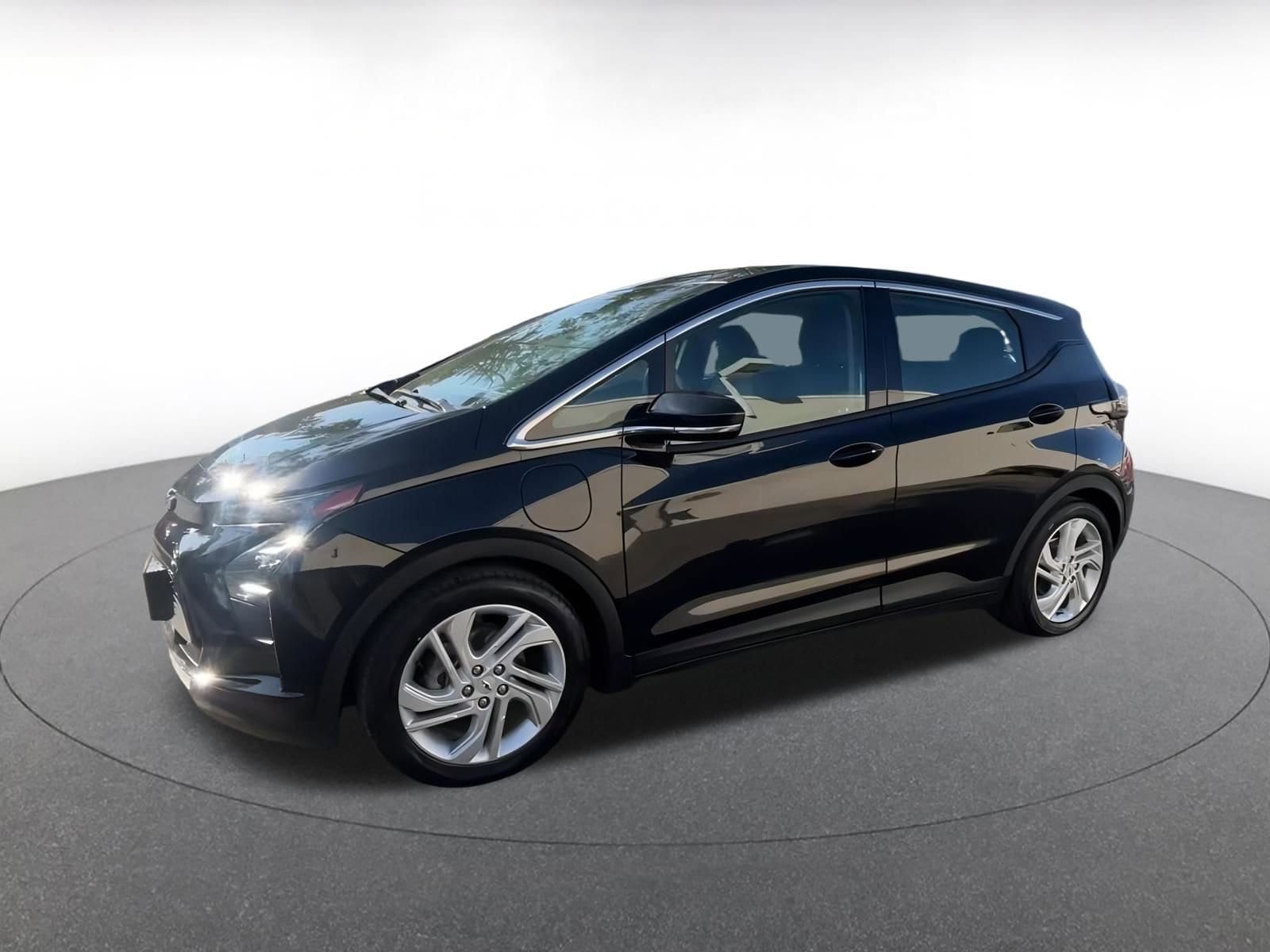 Thumbnail: 2023 Chevrolet Bolt EV - 8