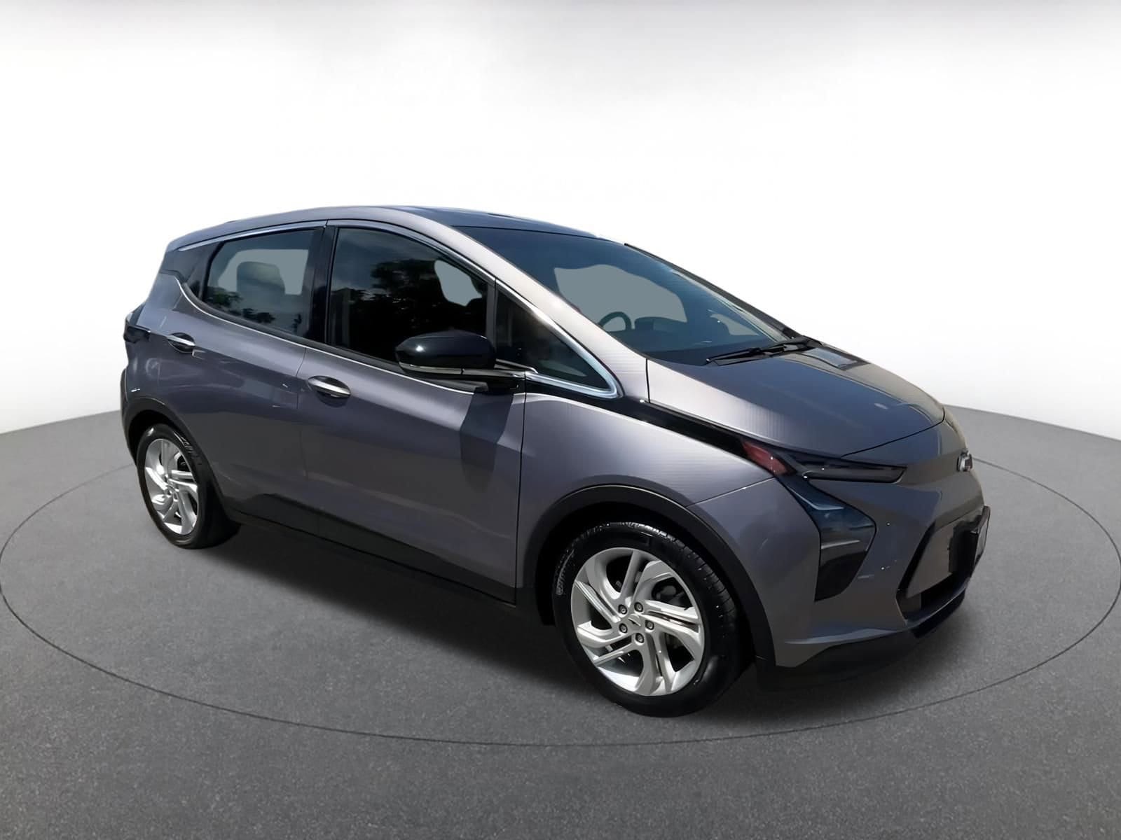 Thumbnail: 2023 Chevrolet Bolt EV - 2
