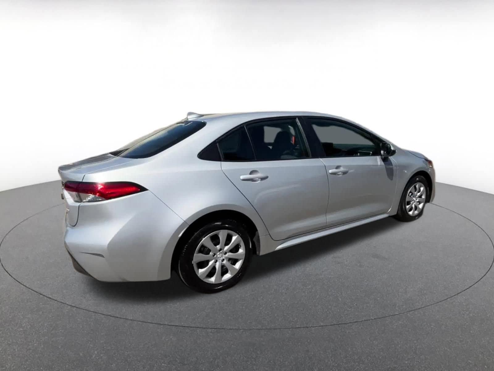 Thumbnail: 2025 Toyota Corolla - 15