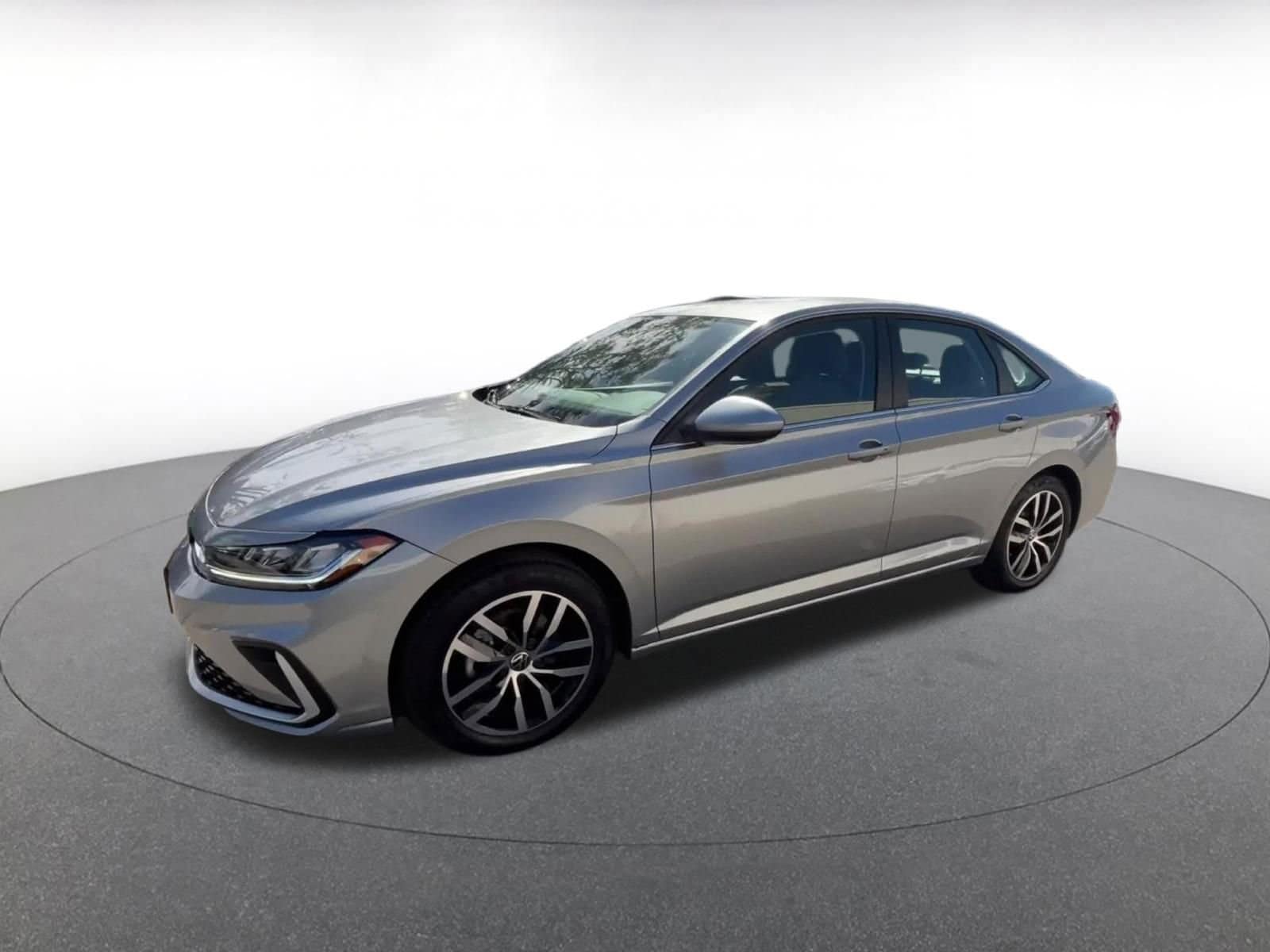 Thumbnail: 2025 Volkswagen Jetta - 8