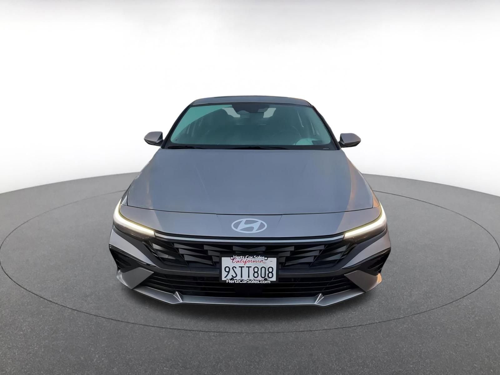 Thumbnail: 2025 Hyundai Elantra - 4