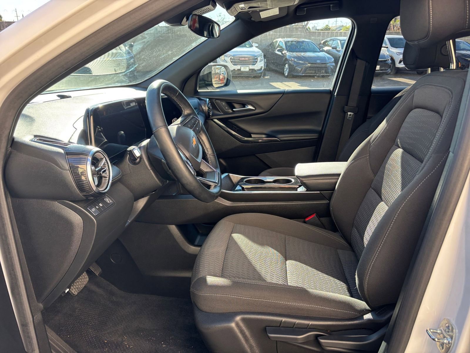 Thumbnail: 2025 Chevrolet Equinox - 27