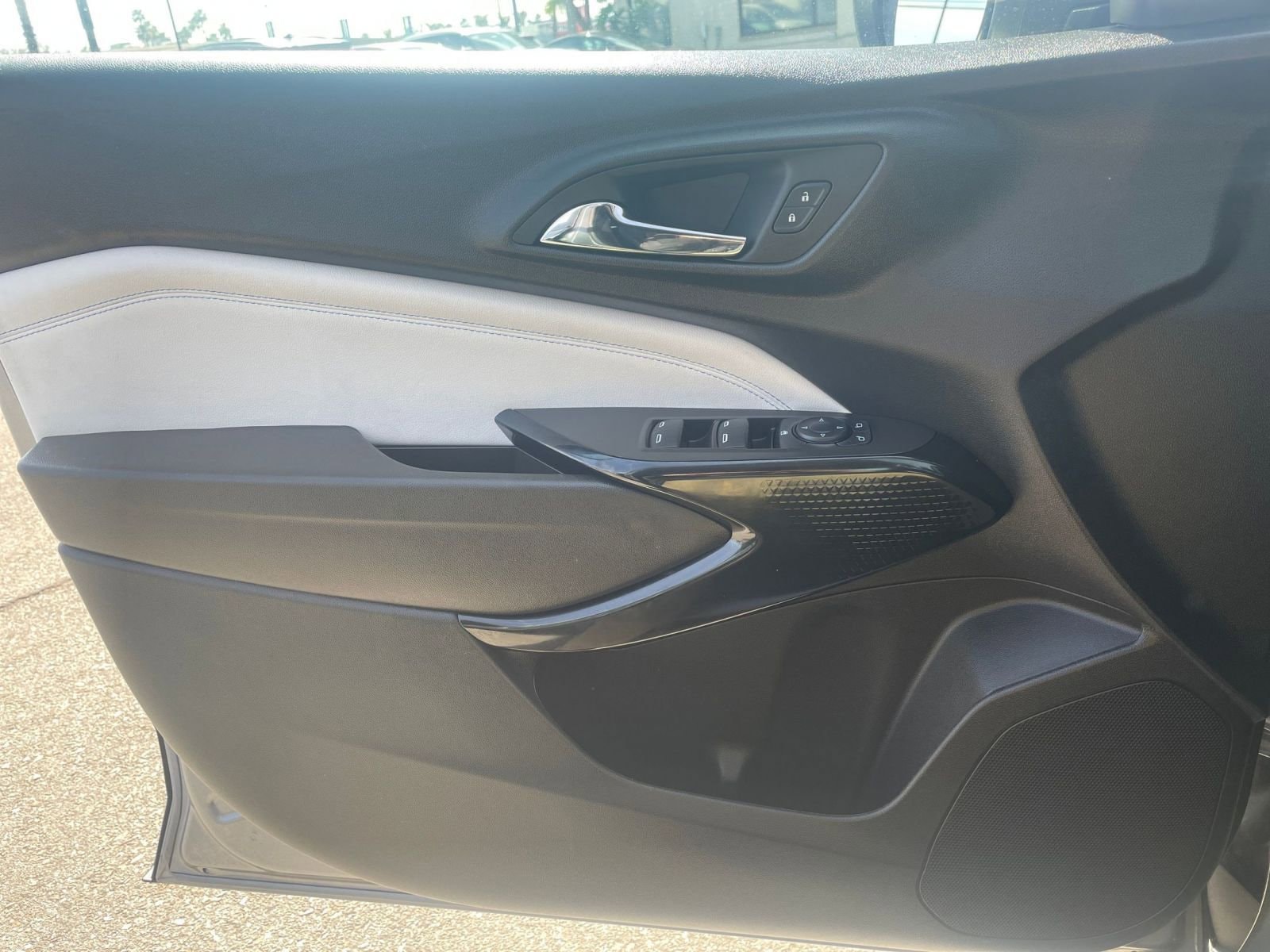 Thumbnail: 2025 Chevrolet Trax - 18