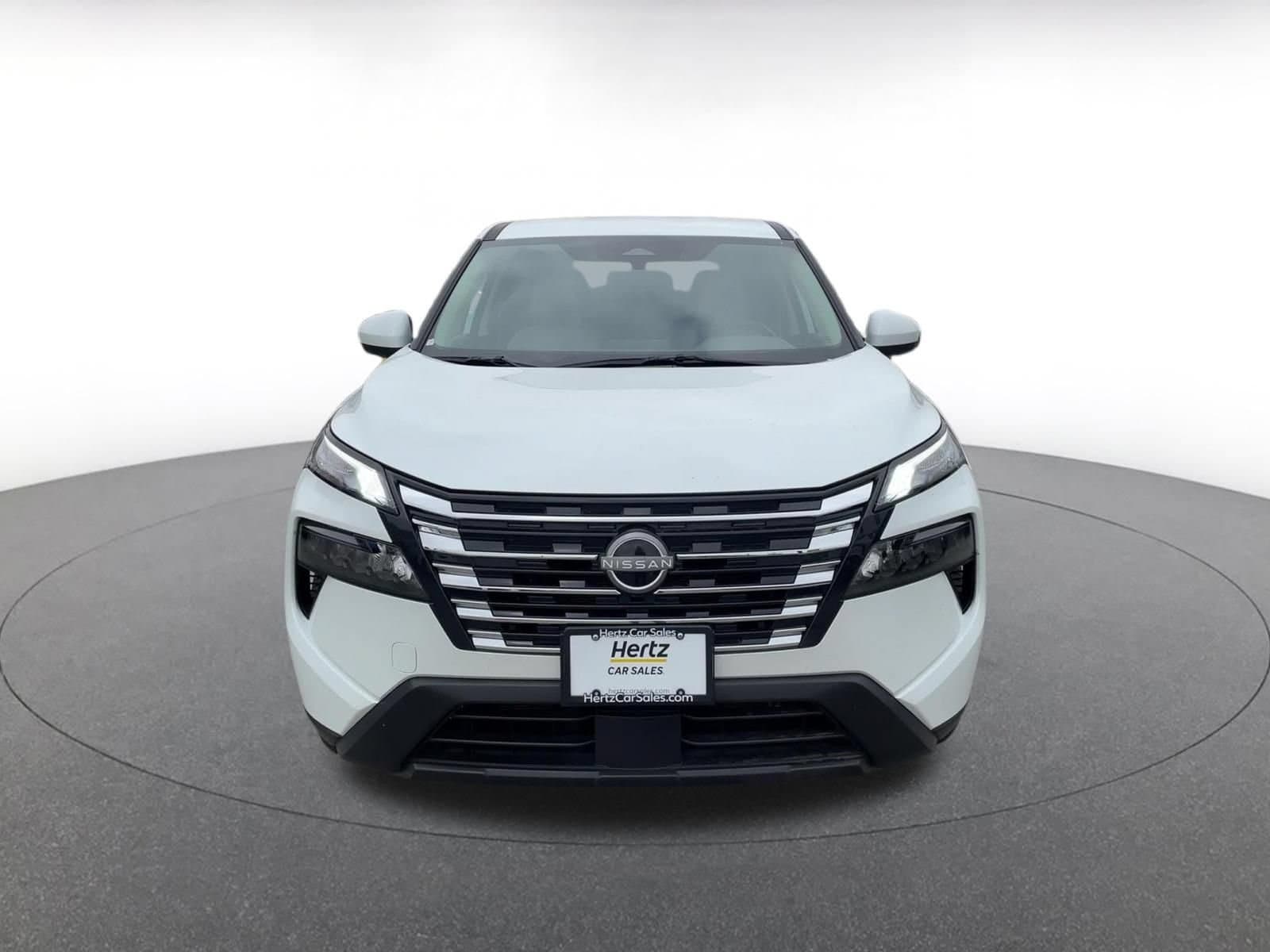 Thumbnail: 2025 Nissan Rogue - 4