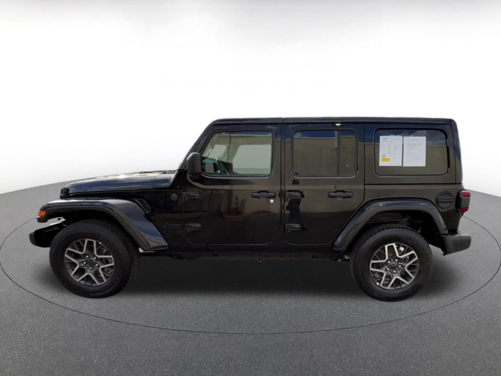Thumbnail: 2025 Jeep Wrangler - 9