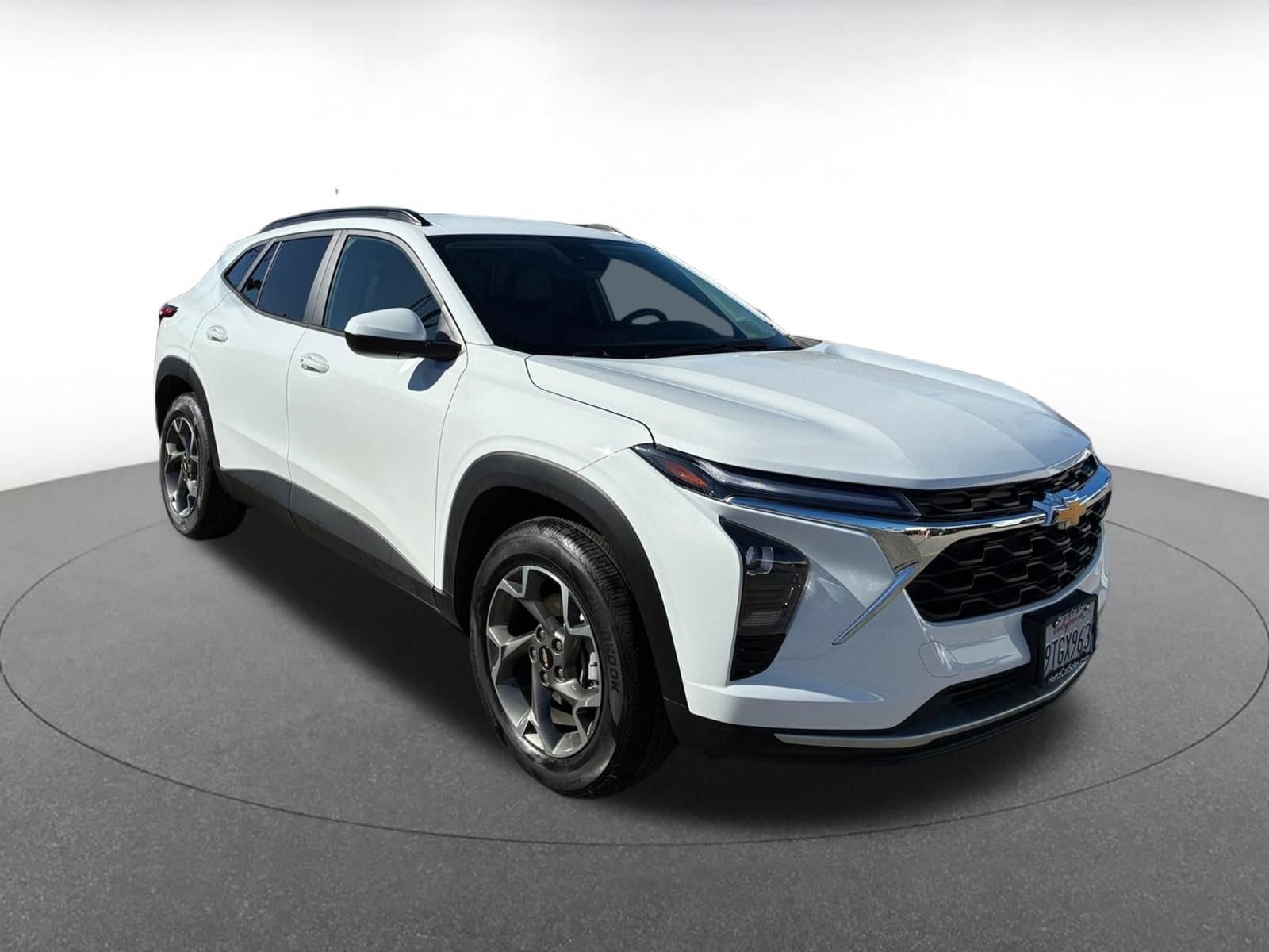 Thumbnail: 2025 Chevrolet Trax - 1