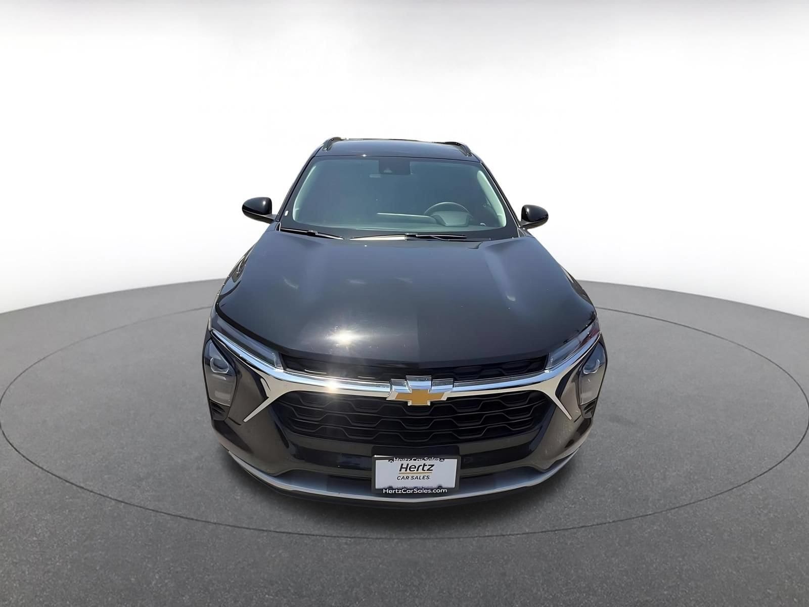 Thumbnail: 2025 Chevrolet Trax - 4