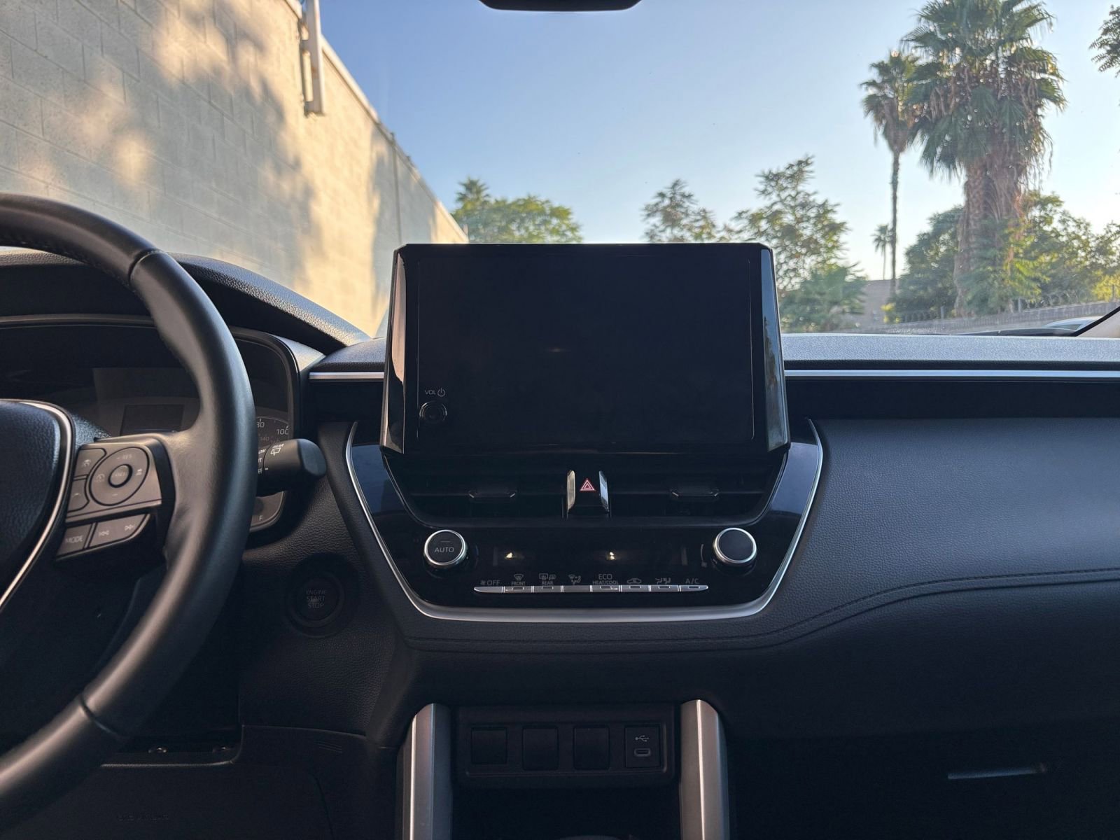 Thumbnail: 2025 Toyota Corolla Cross - 18