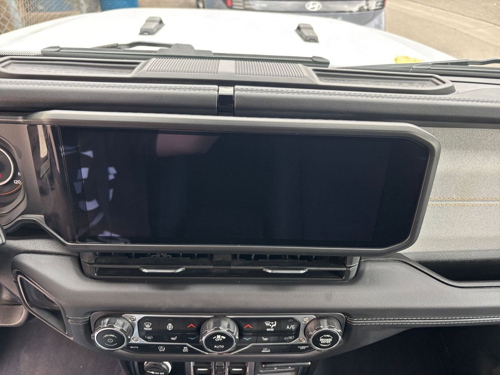 Thumbnail: 2025 Jeep Wrangler - 21