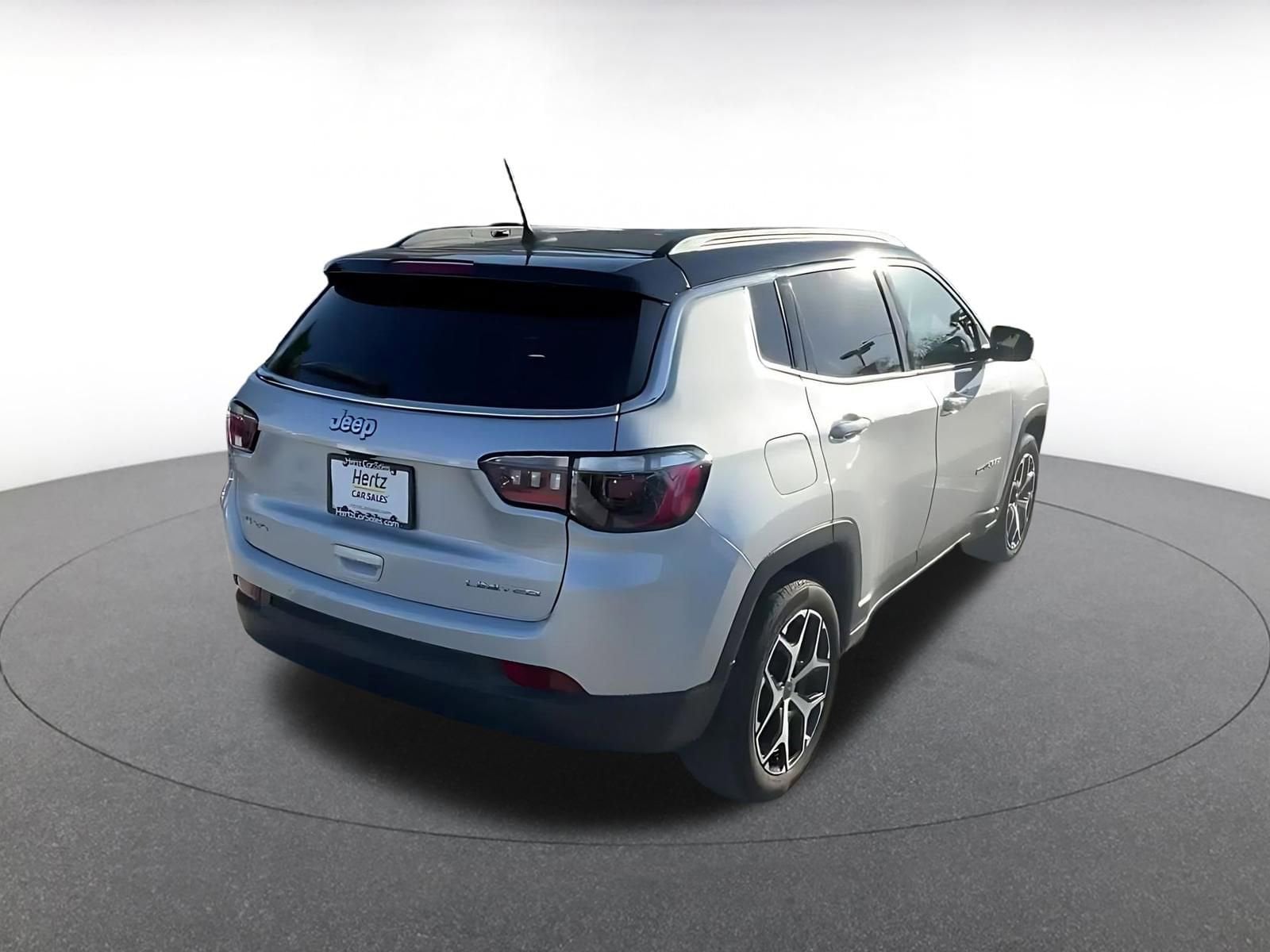 Thumbnail: 2025 Jeep Compass - 14