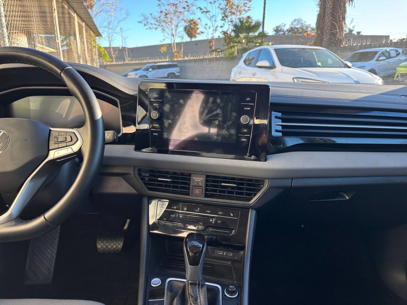 Thumbnail: 2025 Volkswagen Jetta - 18