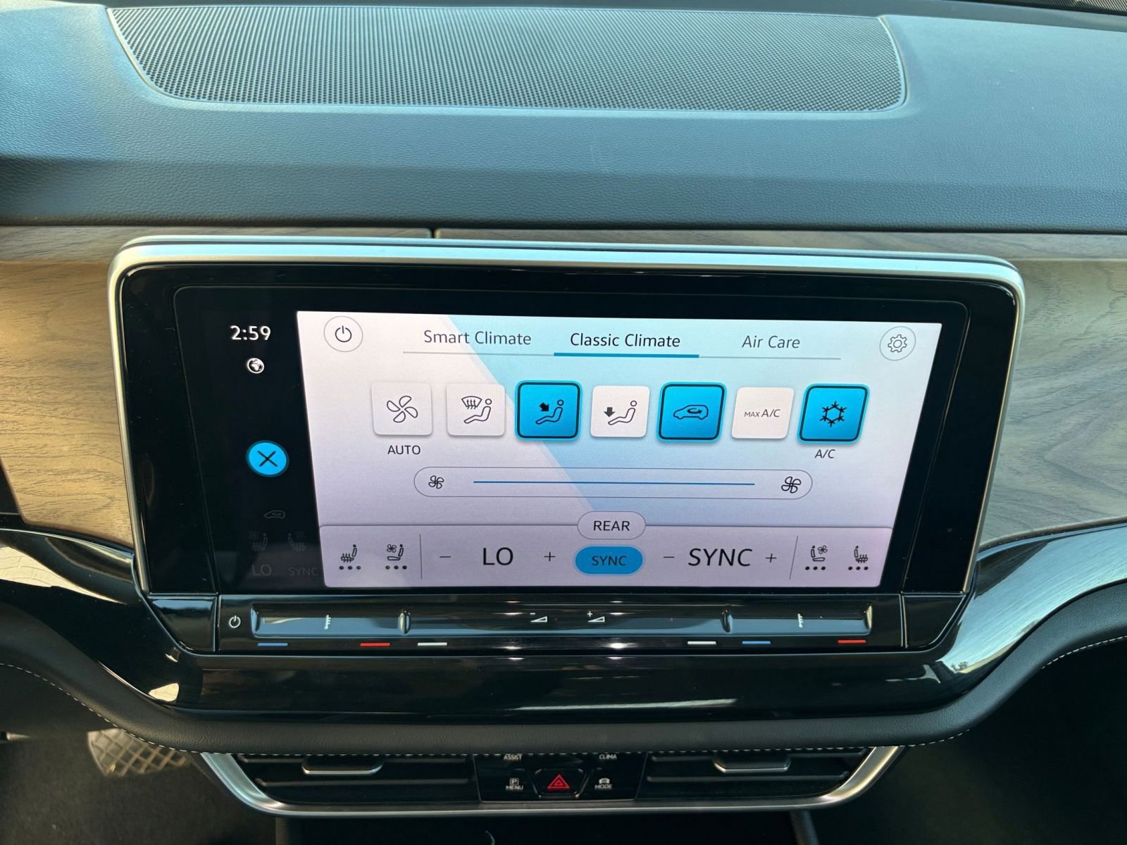 Thumbnail: 2025 Volkswagen Atlas - 21