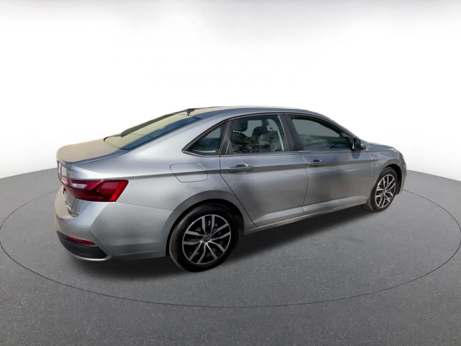 Thumbnail: 2025 Volkswagen Jetta - 15