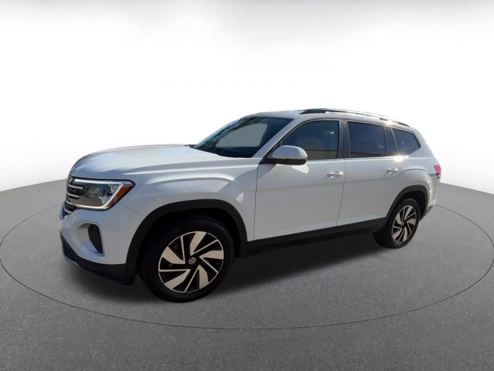 Thumbnail: 2025 Volkswagen Atlas - 8