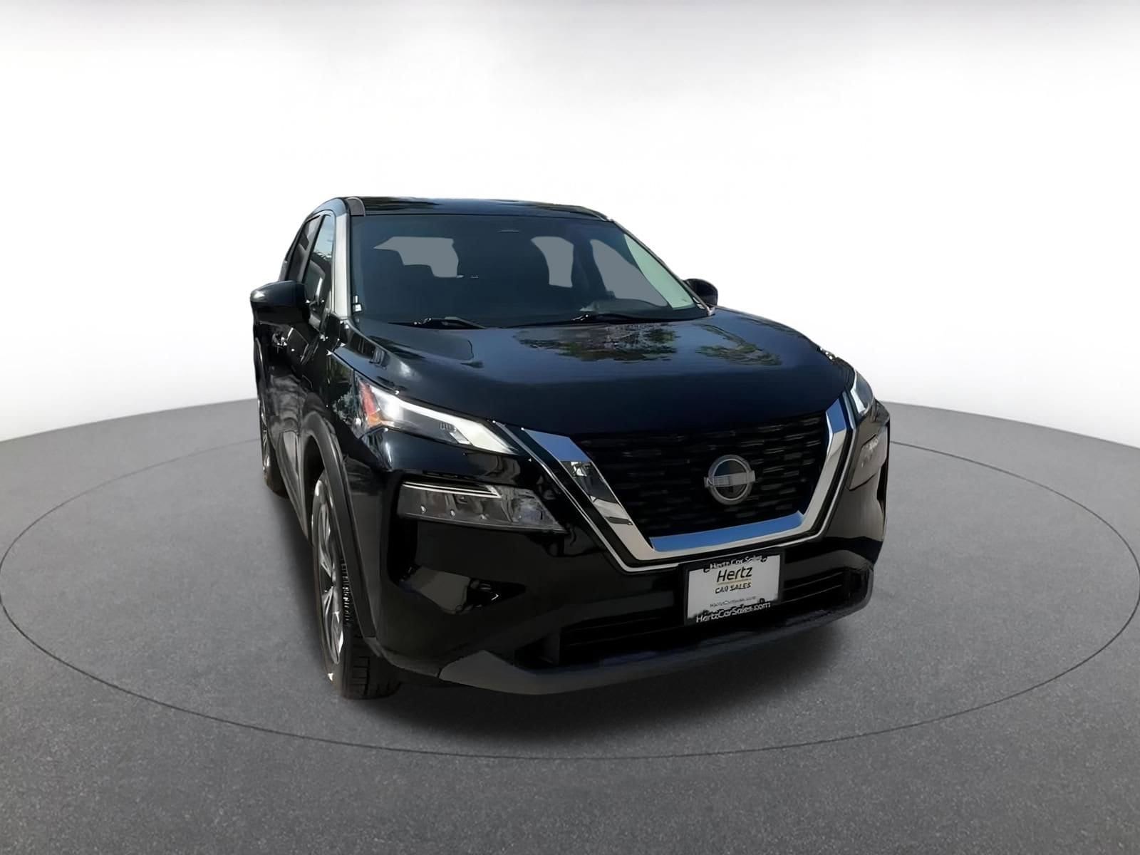 2023 Nissan Rogue SV 3